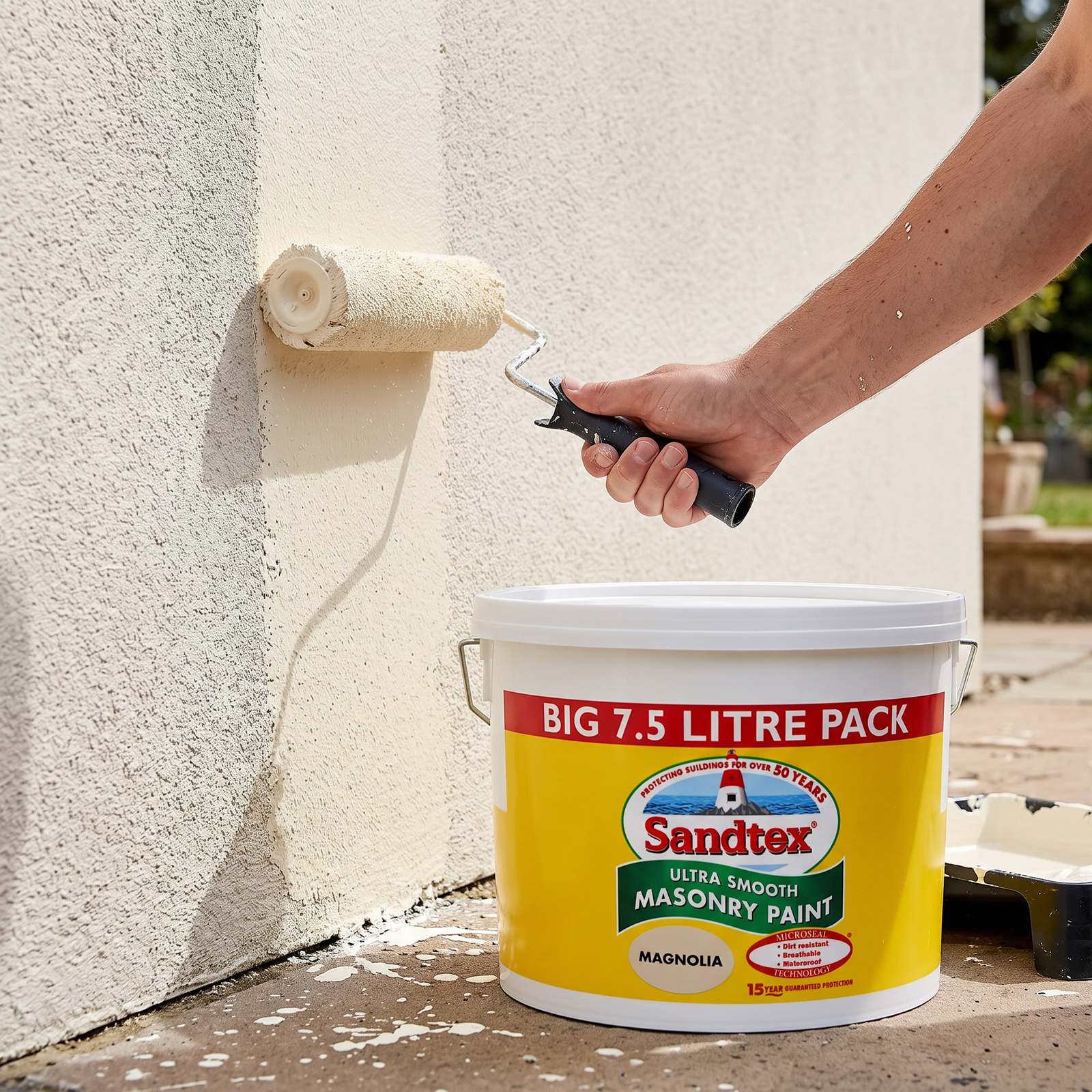 Sandtex Microseal Smooth Masonry Paint - Magnolia 7.5 Litre - Image 2