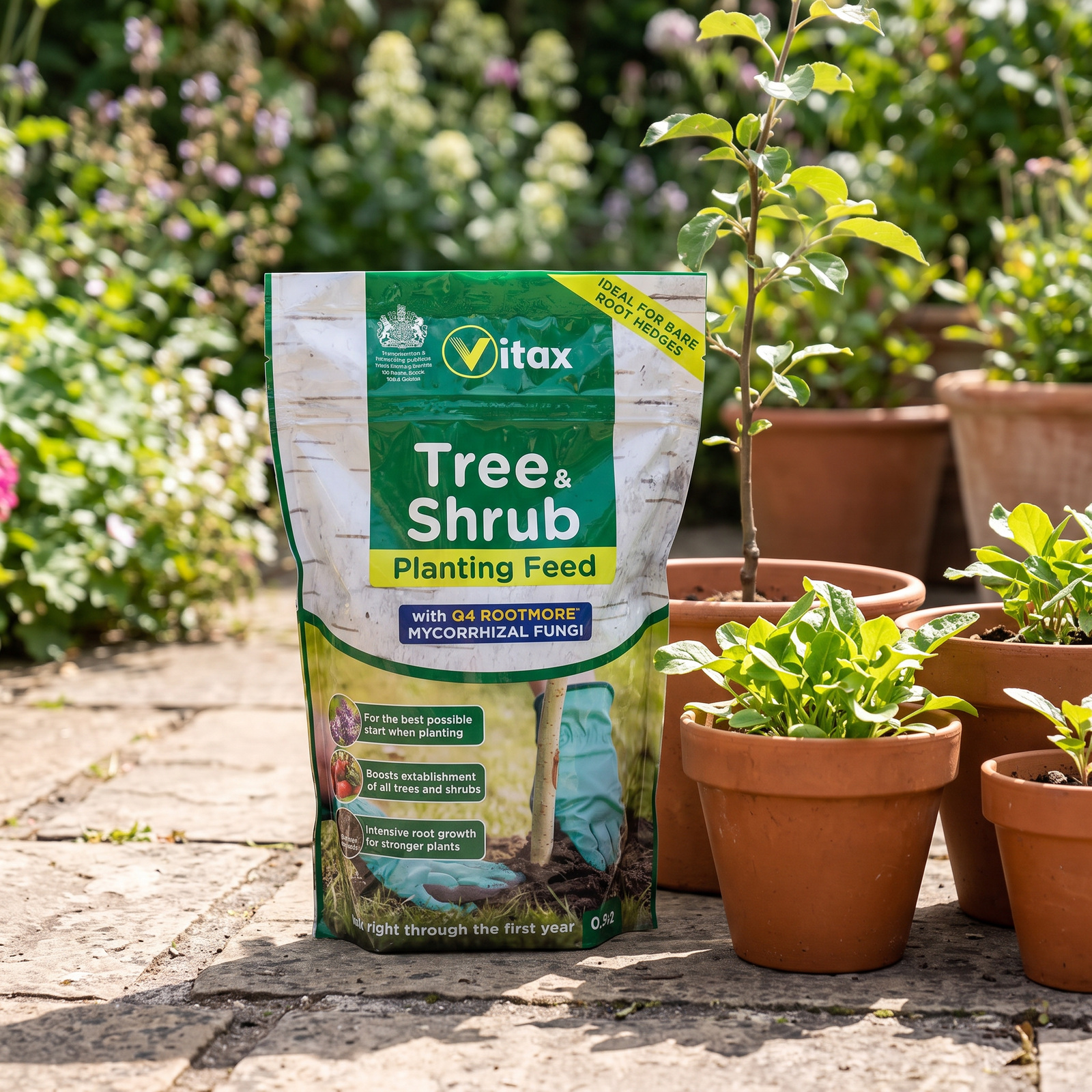 Vitax Tree and Shrub Planting Fertiliser 900g Pouch - Image 2